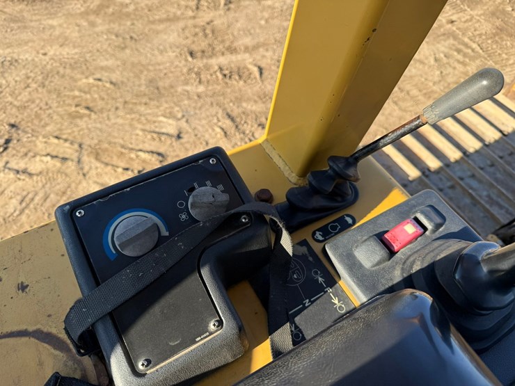 caterpillar-d4g-lgp-image-48