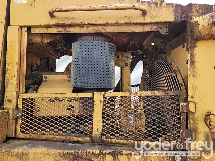 caterpillar-d6h-image-31