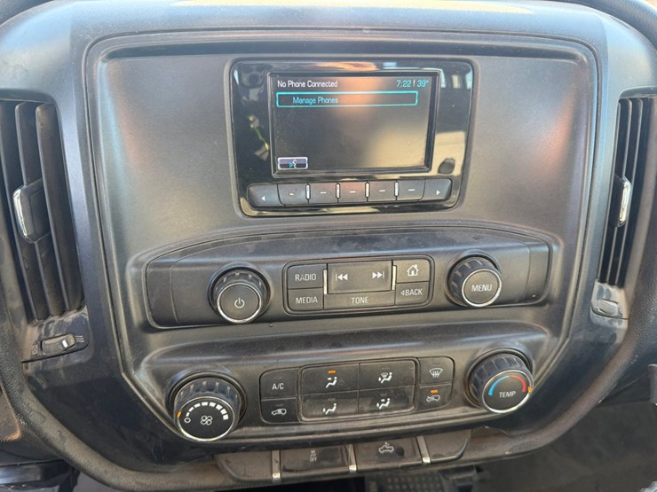 2015-chevrolet-2500-image-35