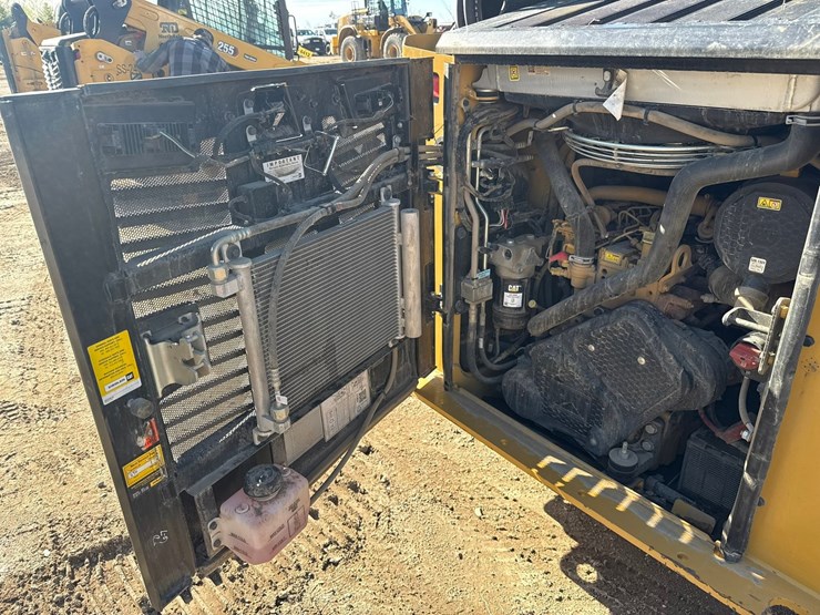 caterpillar-255-image-31