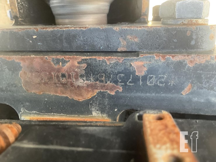 2000-new-holland-ts110-image-17