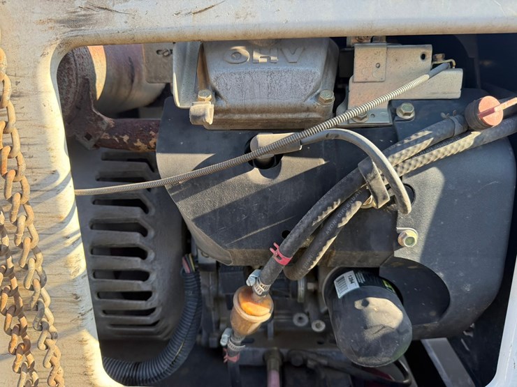2017-ford-f550-xl-image-42