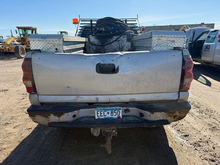 2006-chevrolet-2500-image-4