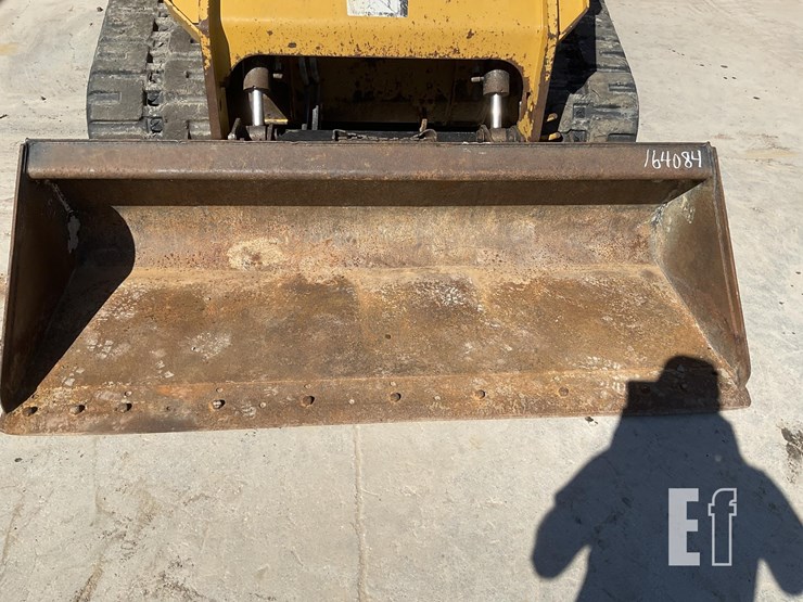 2014-caterpillar-289d-image-11