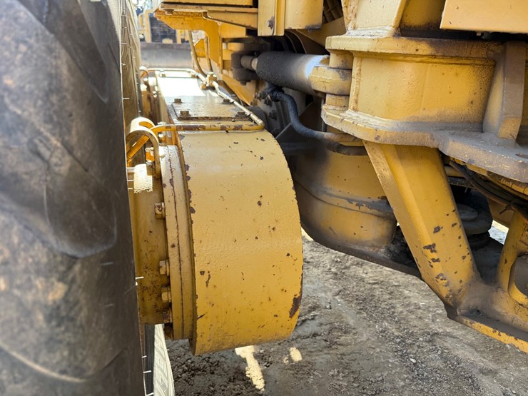caterpillar-140g-image-87