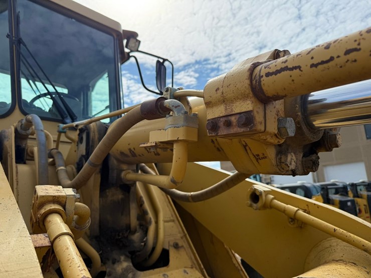 caterpillar-950f-image-18