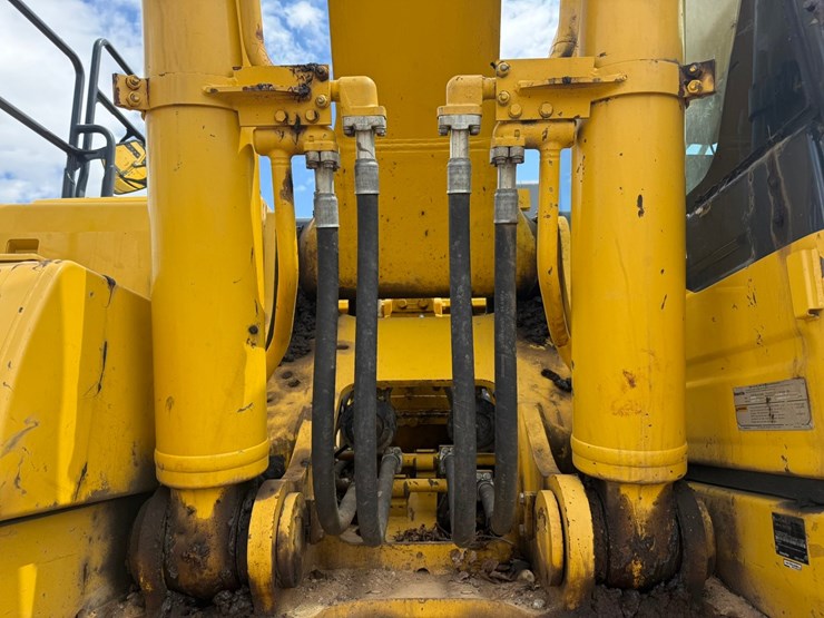 komatsu-pc490-lc-11-image-18