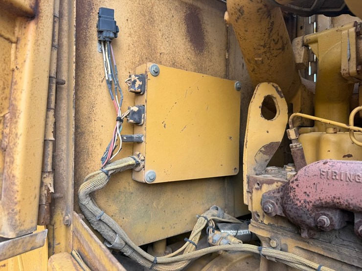 caterpillar-966d-image-81
