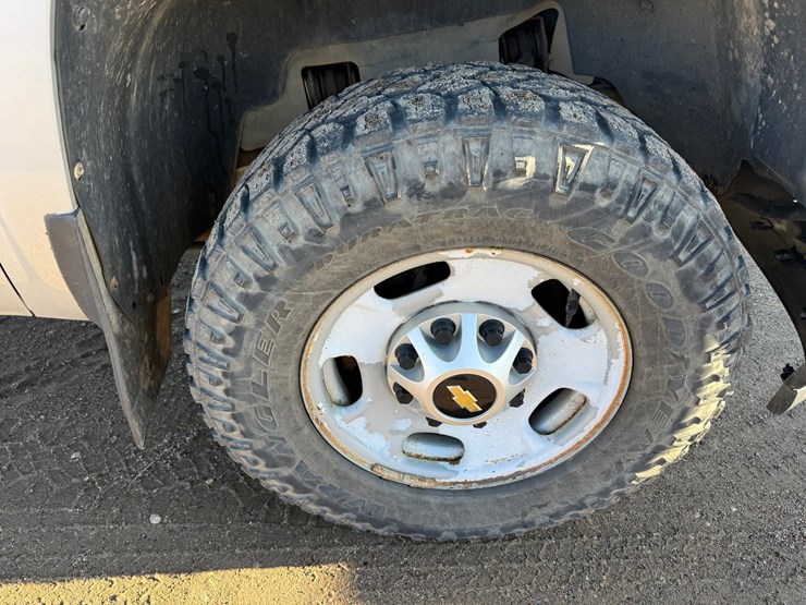 2014-chevrolet-2500-image-56