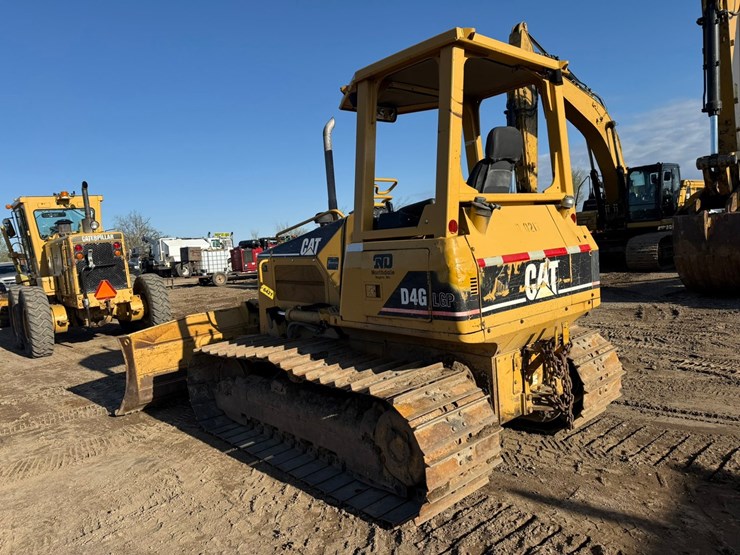 caterpillar-d4g-lgp-image-3