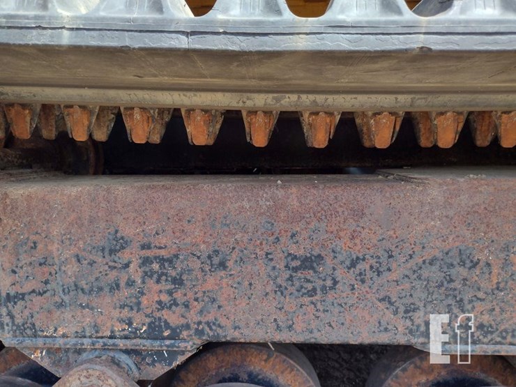 2012-morooka-mst1500vd-image-15