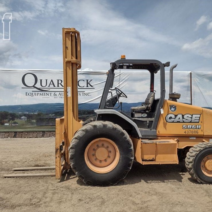 2012 CASE 586H