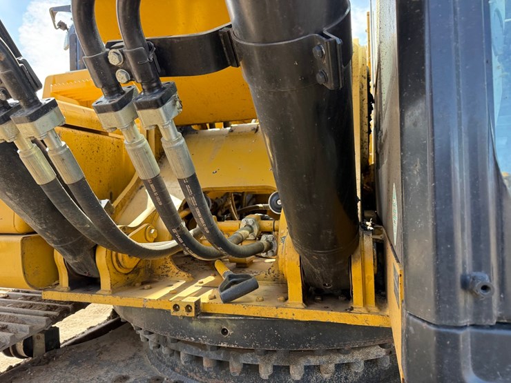 caterpillar-336fl-image-37