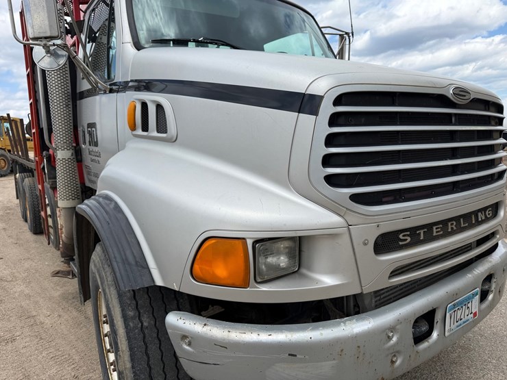#6443-•-2003-sterling-boom/crane-truck-image-9
