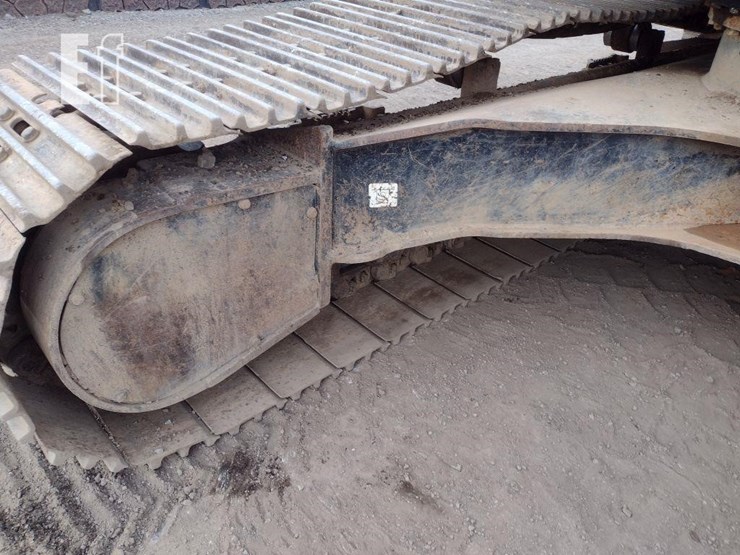 2006-deere-270d-lc-image-52