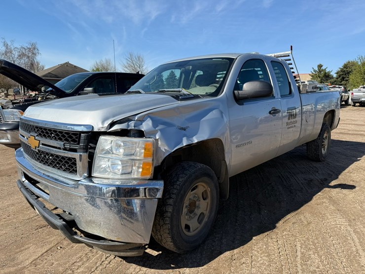 2013-chevrolet-2500-image-1