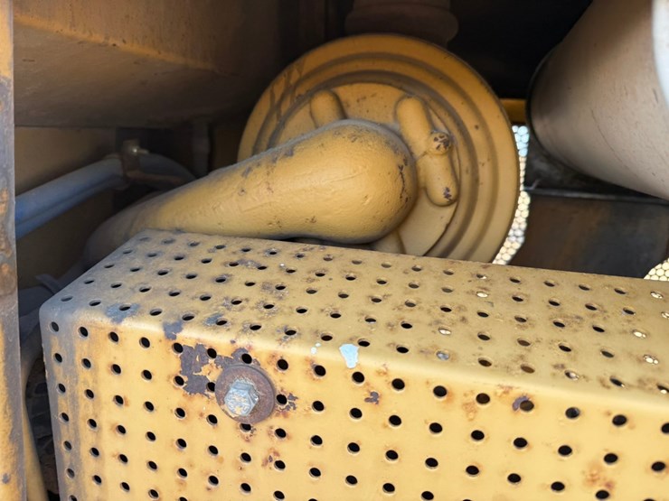 caterpillar-d4h-lgp-image-44