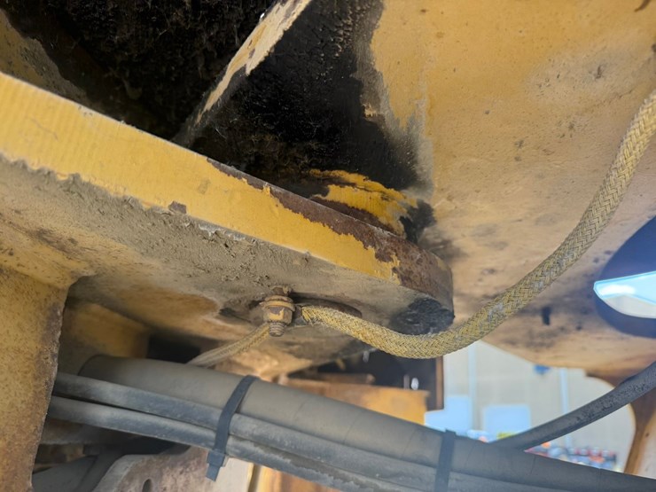 caterpillar-966d-image-38