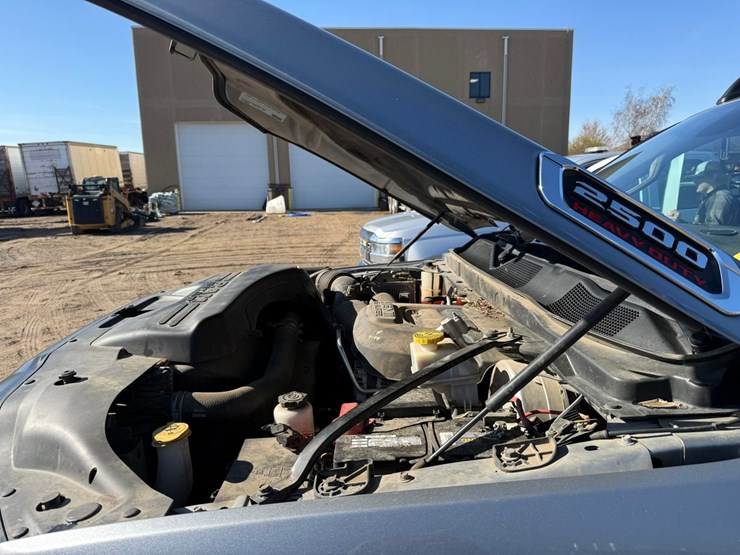 2021-dodge-2500-image-9