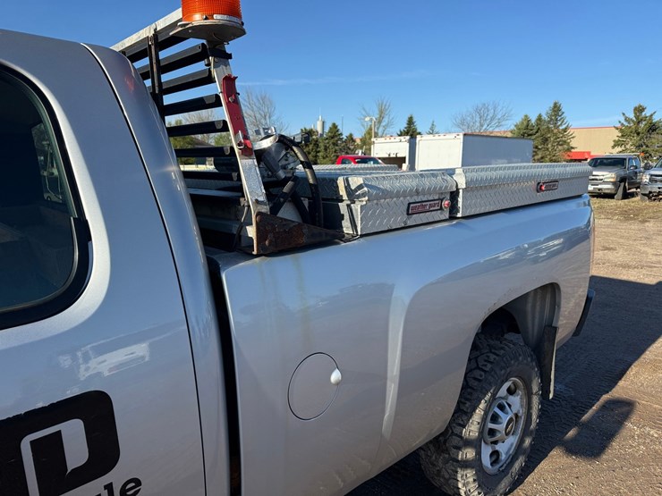 2014-chevrolet-2500-image-22