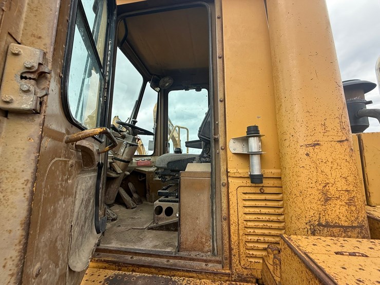 caterpillar-966d-image-86