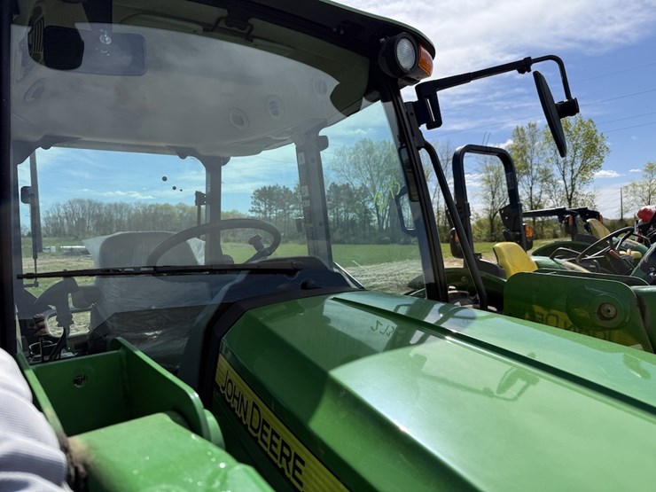 john-deere-5055e-image-4
