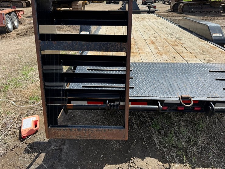 #6406-•-2023-trailerman-22'-equipment-trailer-image-12