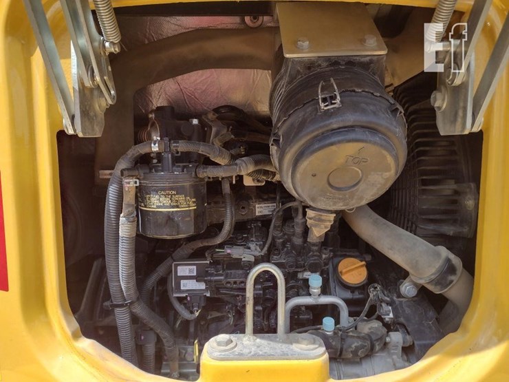2022-deere-35g-image-40