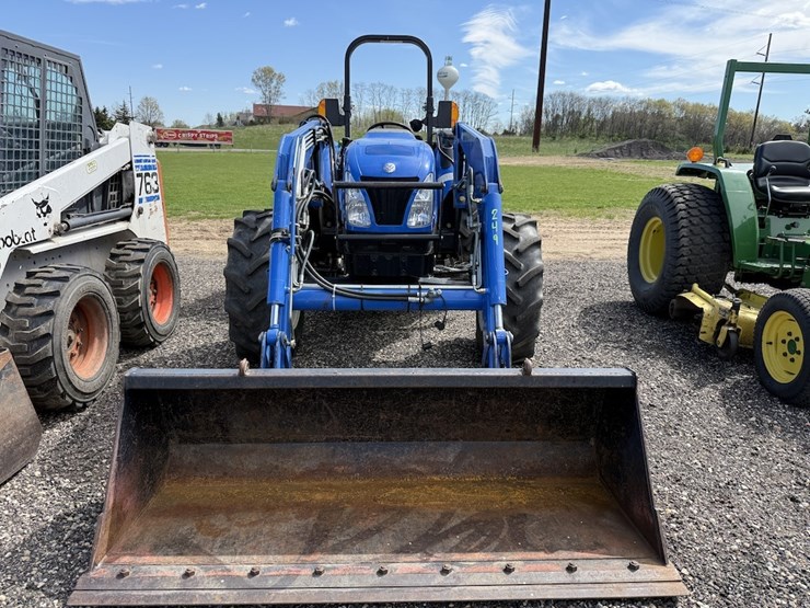 new-holland-tn60a-image-2