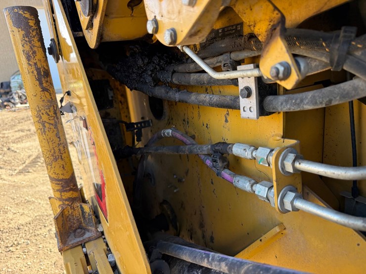 caterpillar-259d3-image-24