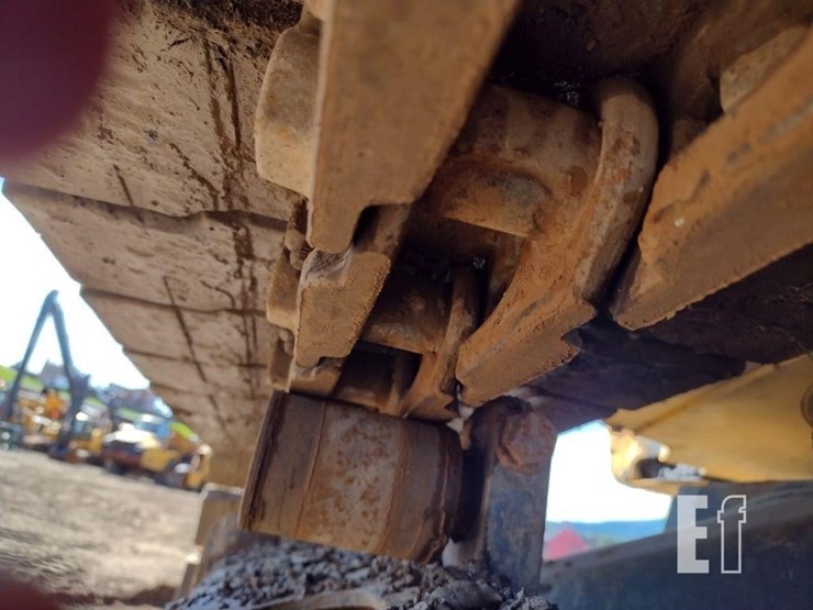 2020-komatsu-pc55mr-5-image-14
