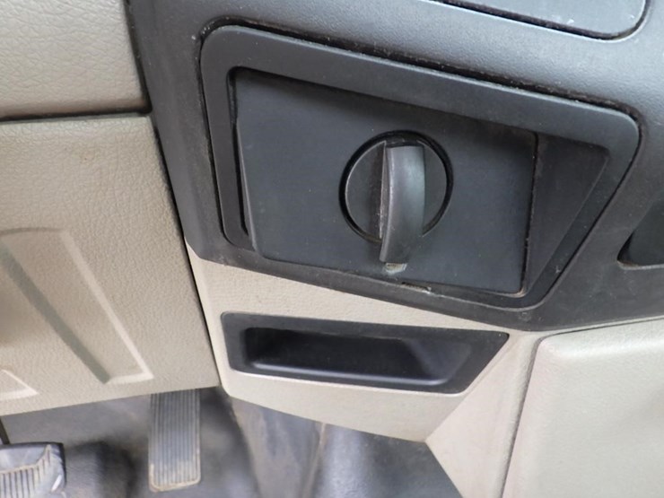 2009-ford-f250-image-39