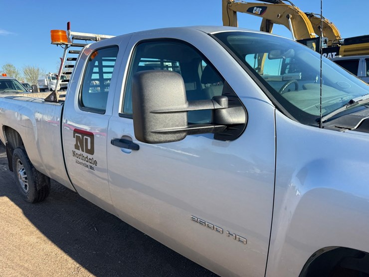 2014-chevrolet-2500-image-28
