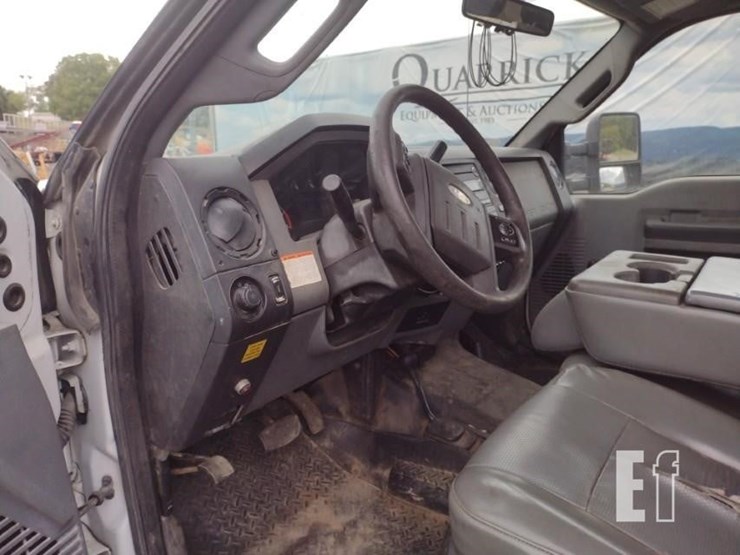 2012-ford-f550-image-11