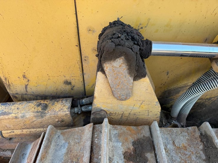caterpillar-d4g-lgp-image-19