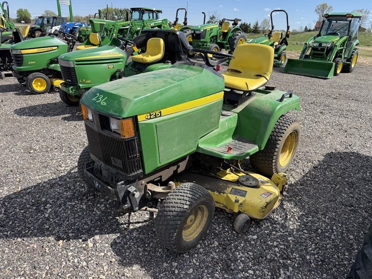 john-deere-425-image-3