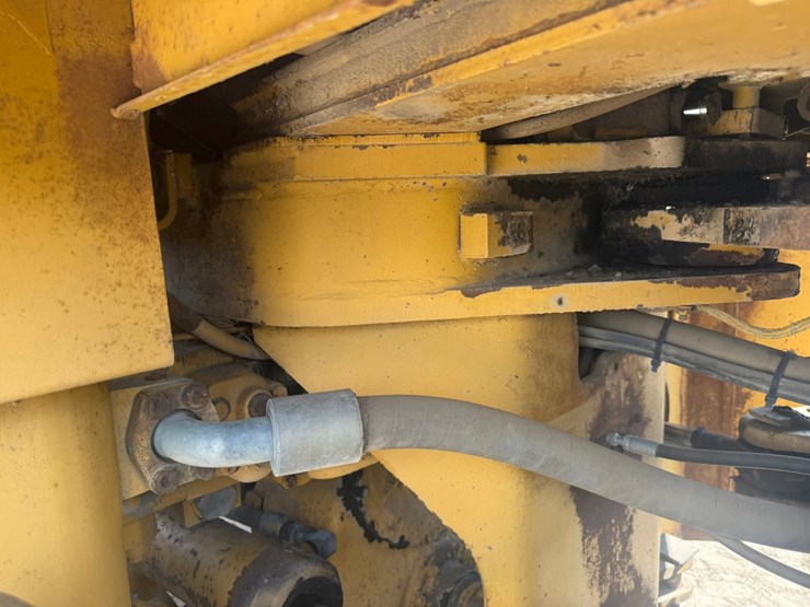 caterpillar-966d-image-31