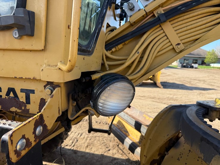 caterpillar-140g-image-44