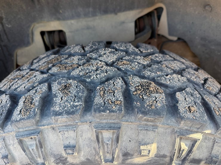 2014-chevrolet-2500-image-57
