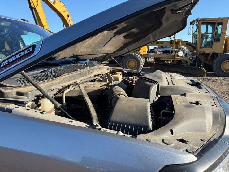 2021-dodge-2500-image-11