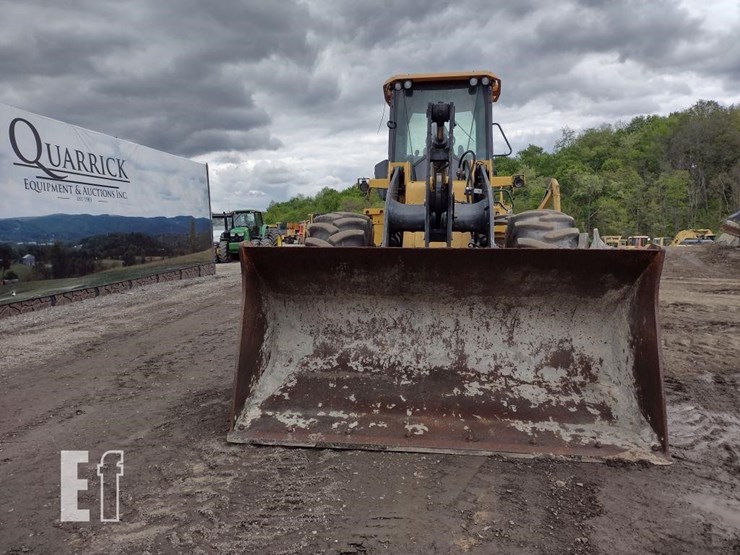 2019-deere-544l-image-2