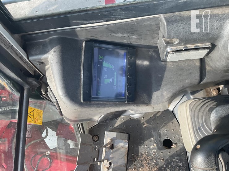 2015-takeuchi-tb280fr-image-18