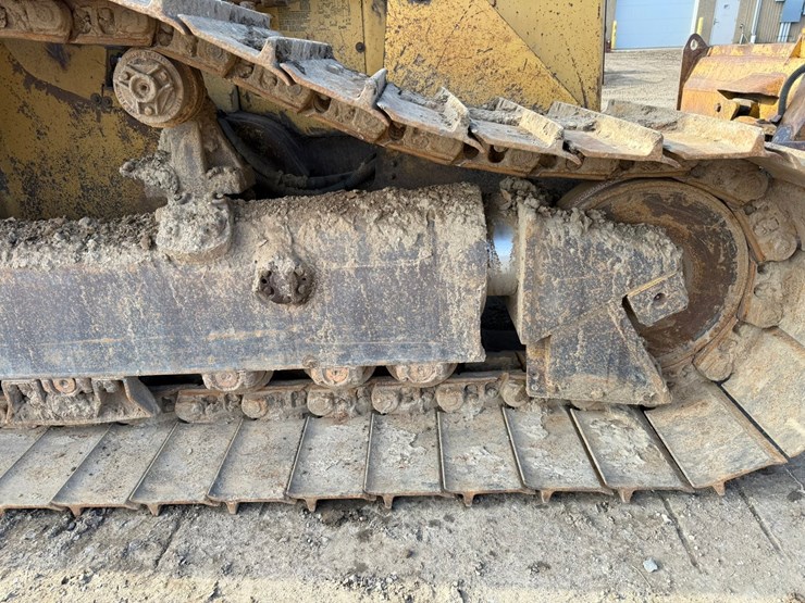 caterpillar-d4h-lgp-image-74