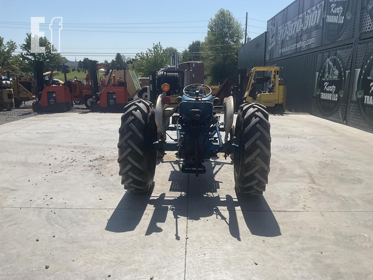 ford-3000-image-3