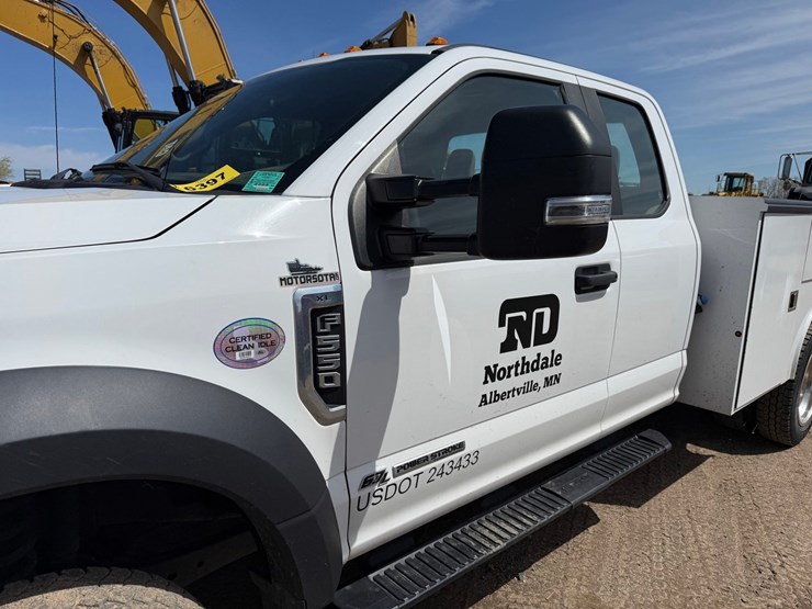 2020-ford-f550-xl-image-20