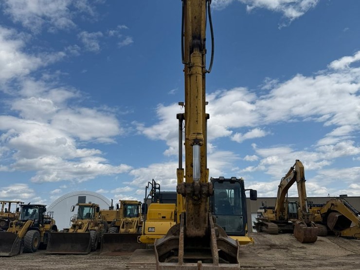 komatsu-pc490-lc-11-image-8