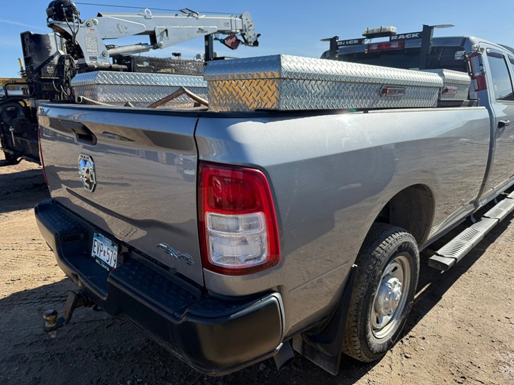 2021-dodge-2500-image-24