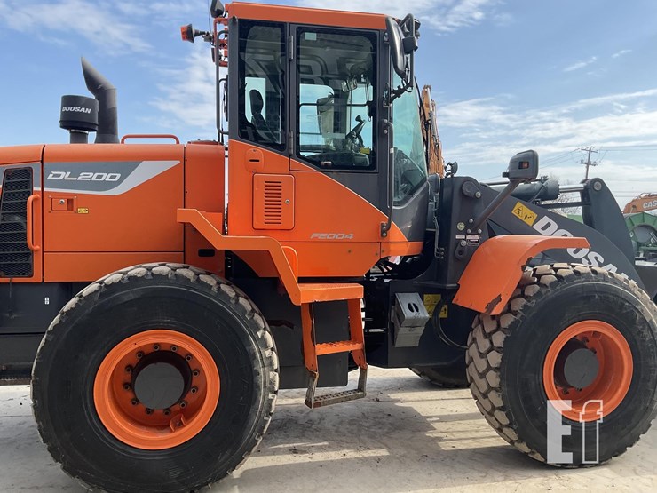 2021-doosan-dl200-5-image-5