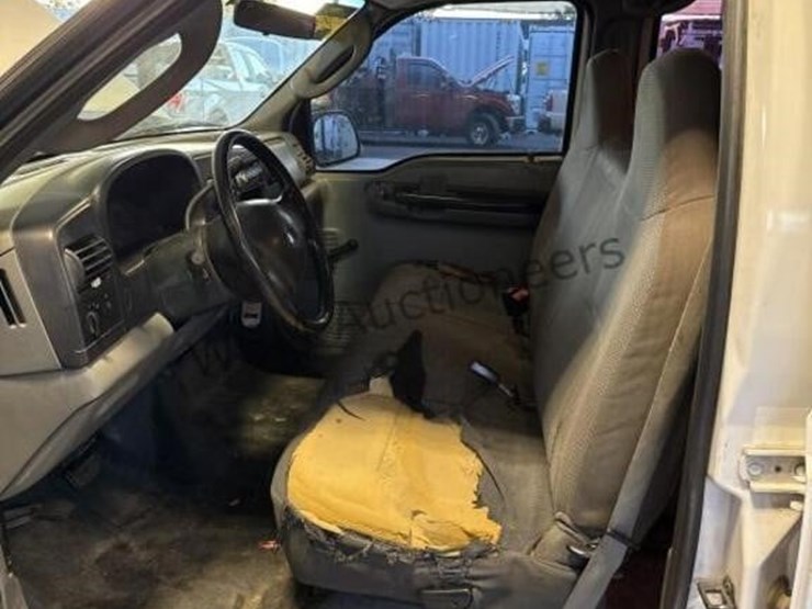 2005-ford-f250-image-26