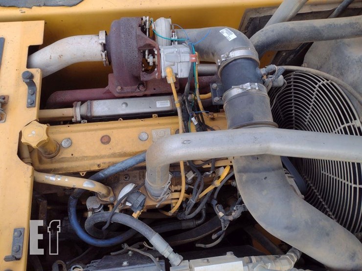 2006-deere-270d-lc-image-45